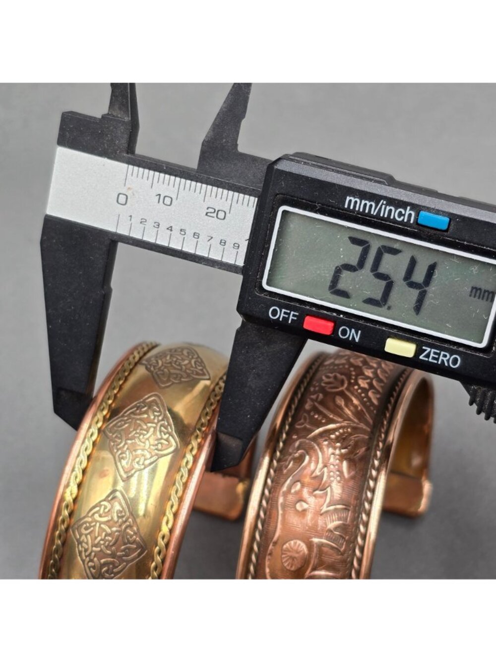 Vintage Tibetan Cuff Bracelet Lot Of 2 Copper Brass Elephant Celtic Mixed Metal - Picture 7 of 10